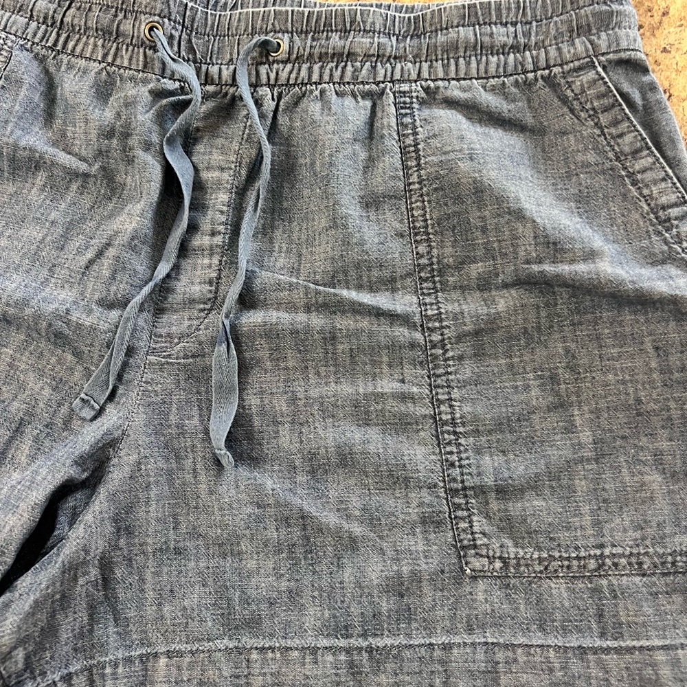 GAP Chambray Blue elastic Drawstring denim shorts xl Shorts - Picture 2 of 8